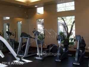 1 bed, 1 bath, 692 sqft, $1,140, Unit 367