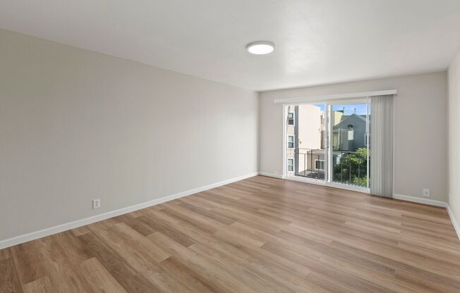 230 12th Avenue (389r)