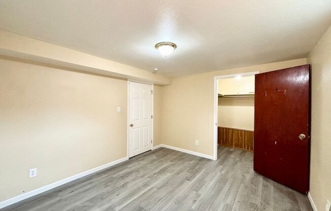 2 beds, 1 bath, $1,350