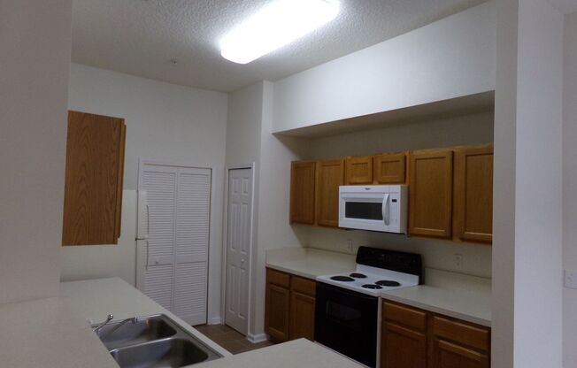 2 beds, 2 baths, $1,350