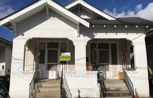 2 beds, 1 bath, 860 sqft, $1,025