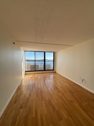 1 bed, 1 bath, 620 sqft, $2,250, Unit M75C