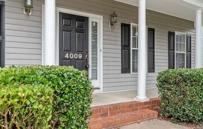 Charming 3 bedroom, 2.5 bath home in Zebulon, NC!