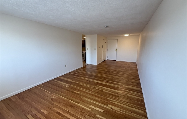 154 MAIN ST