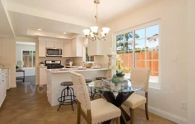 683 ARROW PT CT