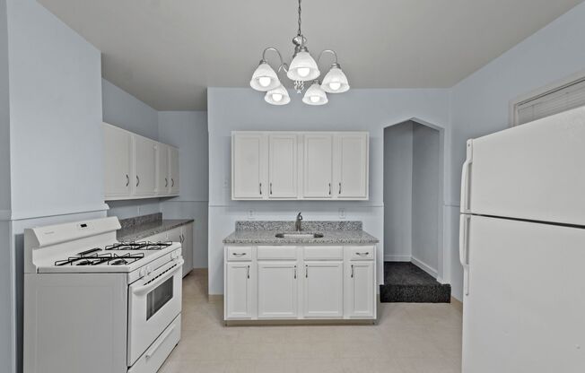 SCORE 50% OFF 1ST MONTH'S RENT IF SIGNED BY DEC 5! Stunning 2 bedroom home in Pitcairn available now!