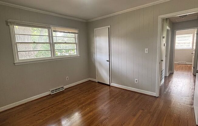 Spacious 3 bedroom home! (500.00 off first Full Months Rent )