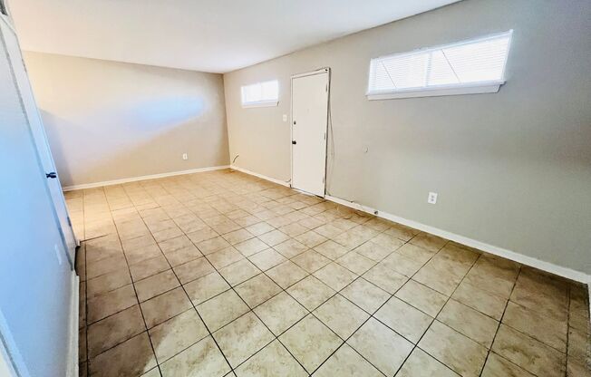 Studio, 1 bath, 556 sqft, $650