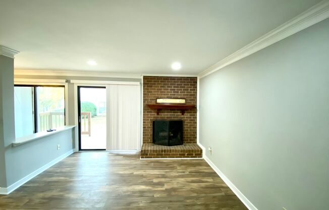 Beautiful Remodeled Condo in Ballantyne