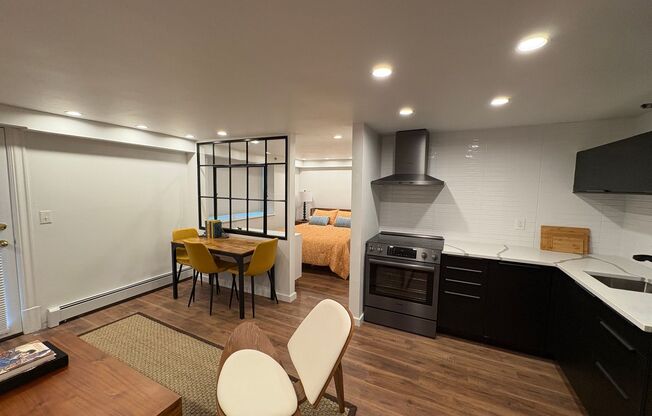 Charming Studio Apartment