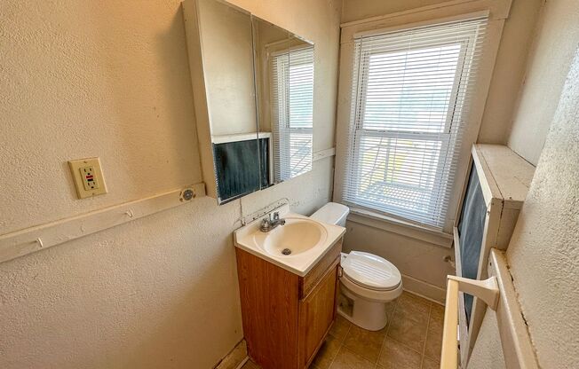 1 bed, 1 bath, 650 sqft, $610