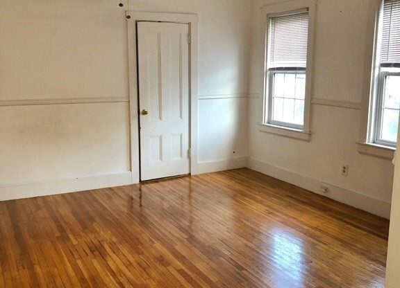 22 FRENCH AVE