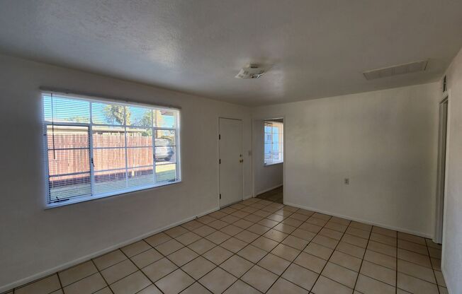 2 beds, 1 bath, $1,795, Unit # 1/2