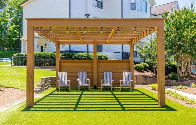 2 beds, 2 baths, 933 sqft, $1,685, Unit C-133