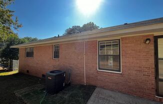 3 beds, 2 baths, $1,150