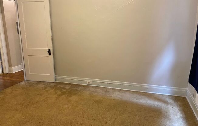 2 beds, 1 bath, $1,695, Unit 5806 Howe - 4