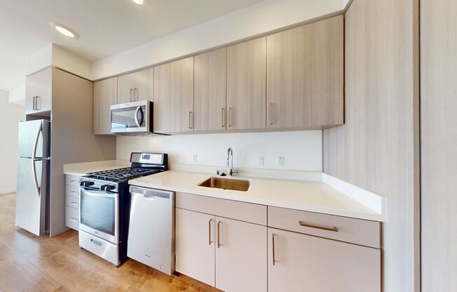 Studio, 1 bath, 473 sqft, $1,895, Unit 421