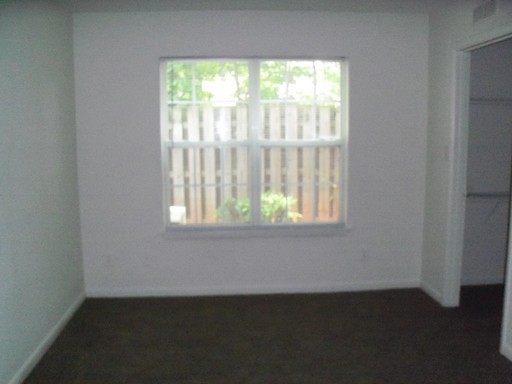 3 beds, 2 baths, 1,200 sqft, $1,450, Unit C-03