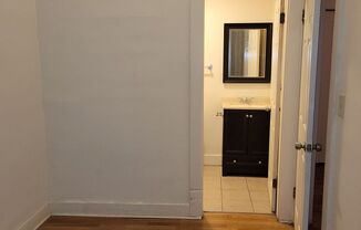 1 bed, 1 bath, 475 sqft, $825, Unit 7