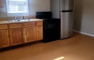 2 beds, 1.5 baths, $845, Unit 1107 S 14th