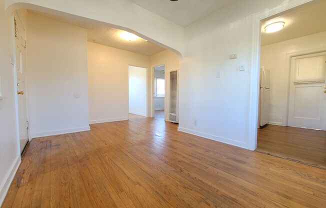 Clay St. - 1607