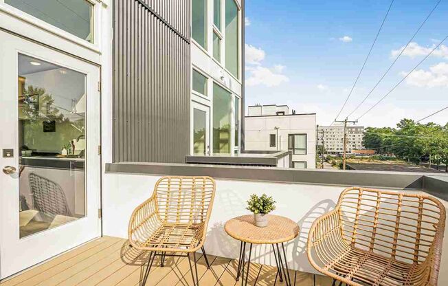 Studio, 1 bath, 422 sqft, $1,595, Unit Unit 204