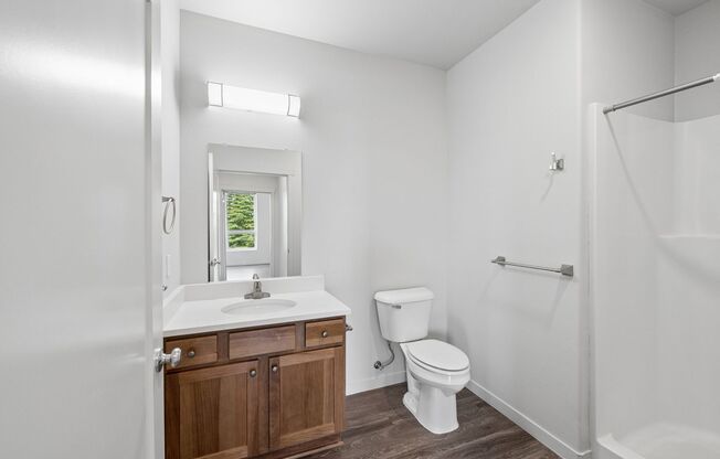 3 beds, 2 baths, 1,183 sqft, $1,925, Unit 404