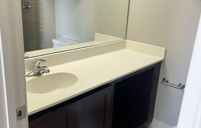 1 bed, 1 bath, 622 sqft, $1,110, Unit M-003