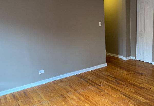 1307 East 71st Place