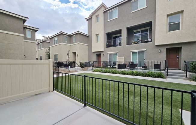 2843 KONA BLUE LN