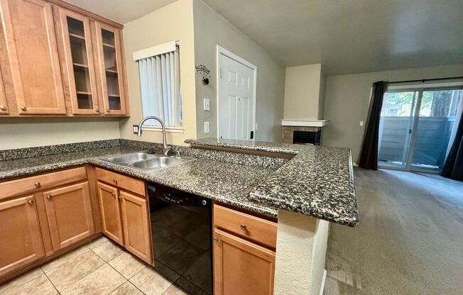 2 beds, 1 bath, $1,650, Unit # 85