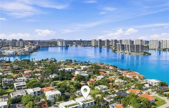 301 190th St # 301, Sunny Isles Beach, FL 33160