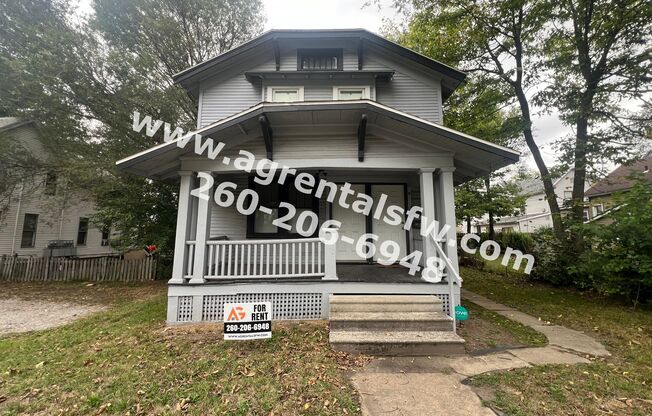 1 bed, 1 bath, 621 sqft, $825, Unit 1510 Taylor St