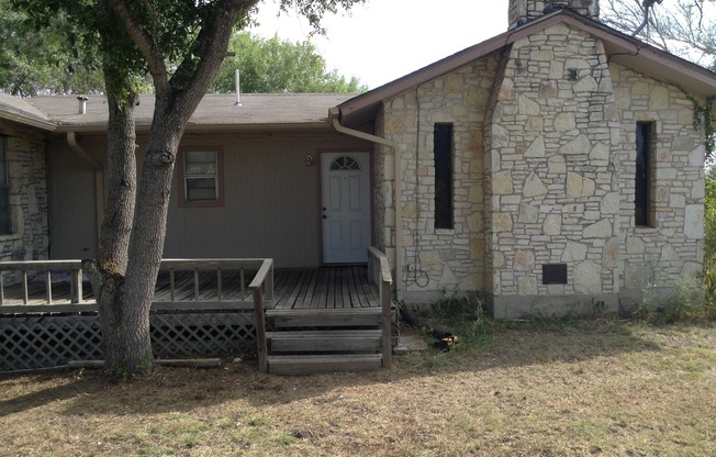 3 beds, 2 baths, $1,700