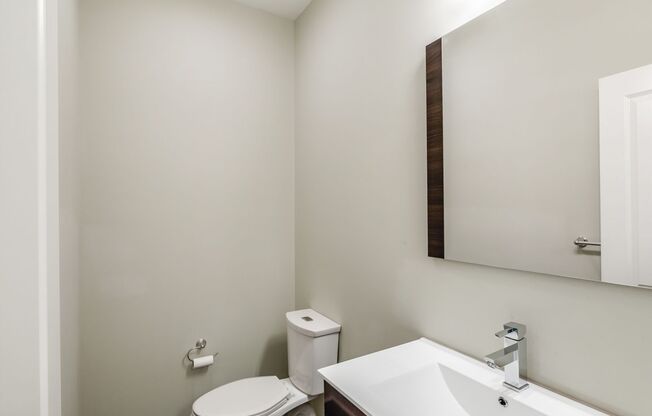 2 beds, 1.5 baths, 774 sqft, $1,595, Unit 3A
