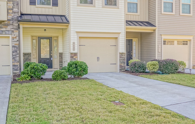 Townhome | Washer/ Dryer Included  |Fenced Yard | One Car Garage