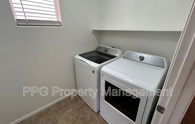 13261 W GELDING CIR
