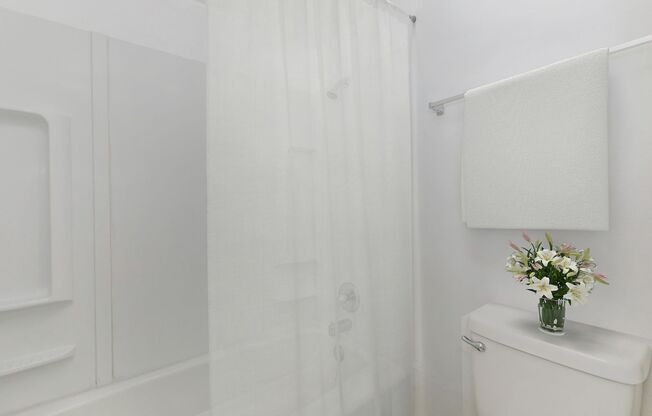 1 bed, 1 bath, 700 sqft, $845, Unit Unit 210