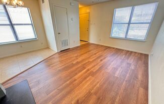 1 bed, 1 bath, $825, Unit Unit B