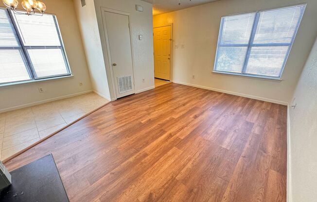 1 bed, 1 bath, $825, Unit Unit B