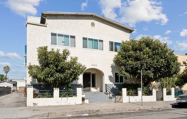 Apartment Community in Lincoln Heights
