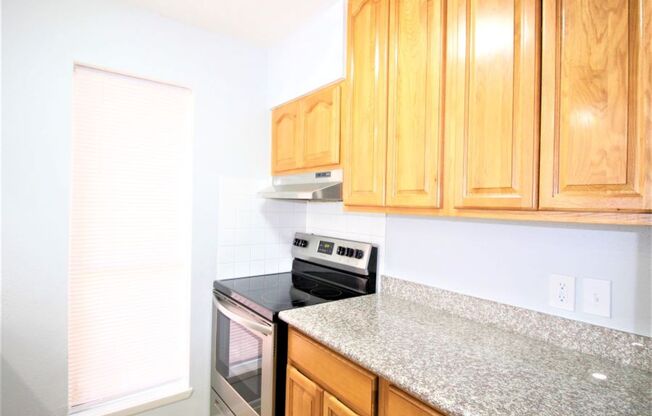 2 beds, 1.5 baths, 1,254 sqft, $1,400