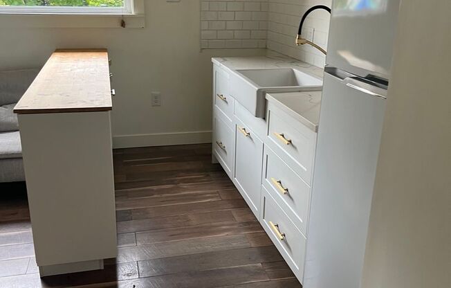 Convenient Location 1 Bed, 1 Bath in Bellingham