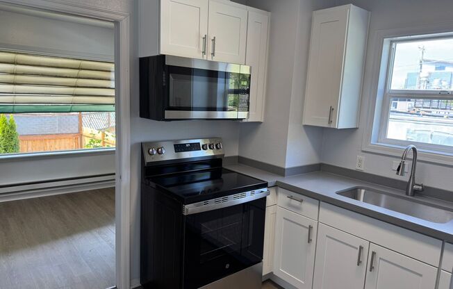 2bd/1ba Seattle Home
