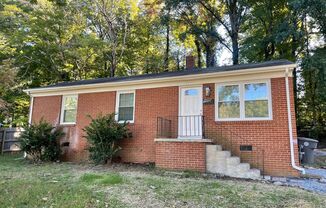 3 bed 1 bath home in Asheboro!