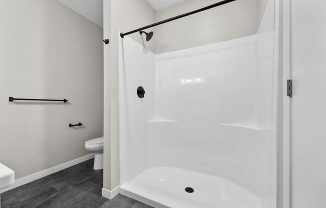 2 beds, 2 baths, 1,210 sqft, $1,800, Unit 220