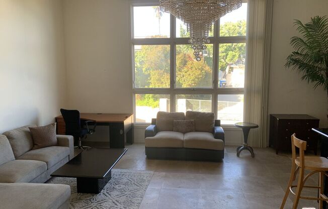 1 bed, 1 bath, 1,000 sqft, $2,600, Unit GUESTHOUSE