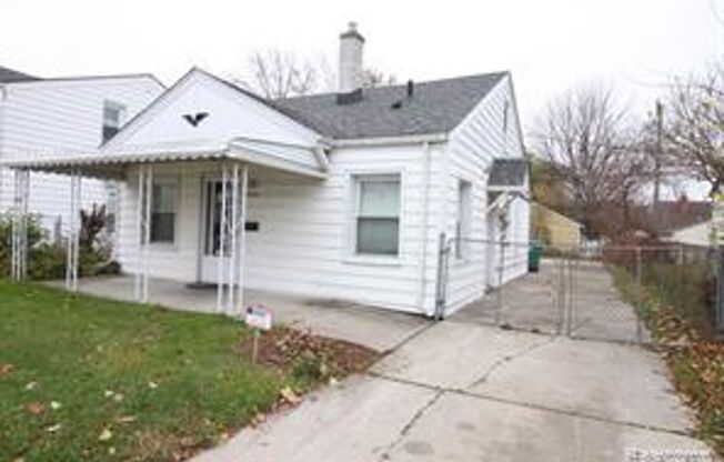 Welcome to this charming 4-bedroom, 1-bathroom home located in Eastpointe, MI.