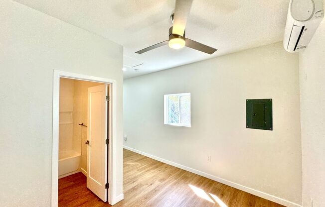Adorable studio in South Park!