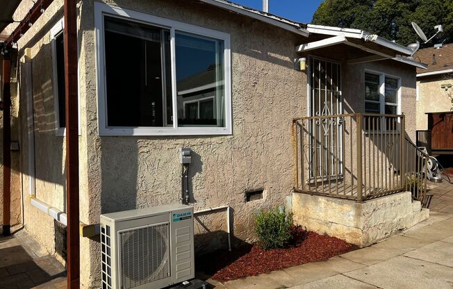 1 Bedroom 1 Bath Remodeled House for Rent in Whittier